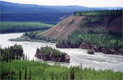 02320_YukonRiverNarrows