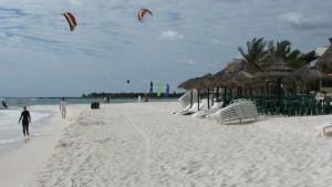 Xpu-Ha Beach Kite Flying Xpu-Ha Beach Kite Flying