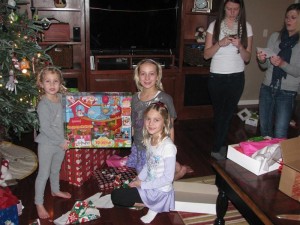 12_XMAS12_Presents